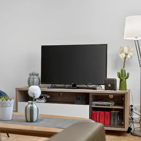 Appartement Calme Et Confortable Au Bord Du Canal