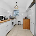 Appartement Calme Et Confortable Au Bord Du Canal